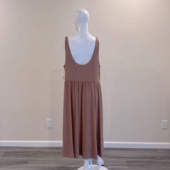 A NEW DAY Elegant Tan Sleeveless Dress. - Picture 5 of 11